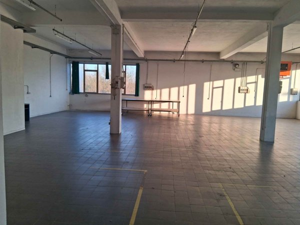 ufficio in affitto a Campi Bisenzio in zona San Donnino