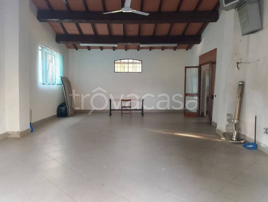 ufficio in affitto a Campi Bisenzio