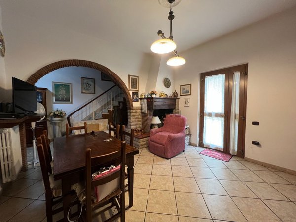 casa indipendente in affitto a Campi Bisenzio