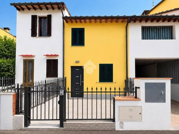 casa indipendente in affitto a Campi Bisenzio in zona La Madonnina