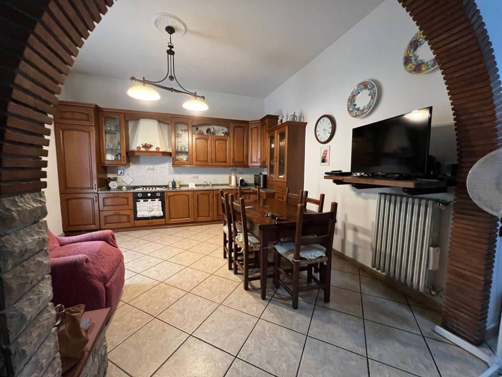 casa indipendente in affitto a Campi Bisenzio
