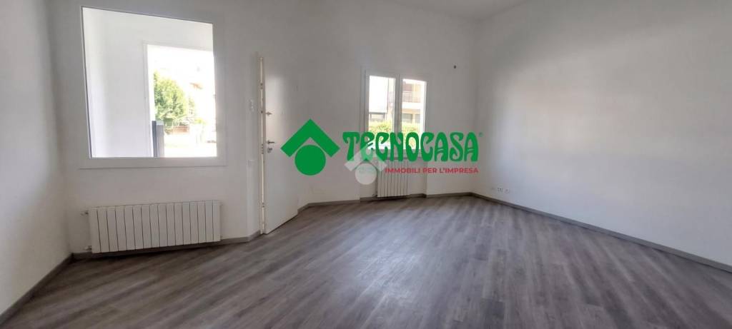 ufficio in affitto a Campi Bisenzio