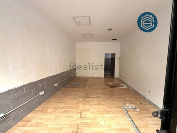 locale commerciale in affitto a Campi Bisenzio