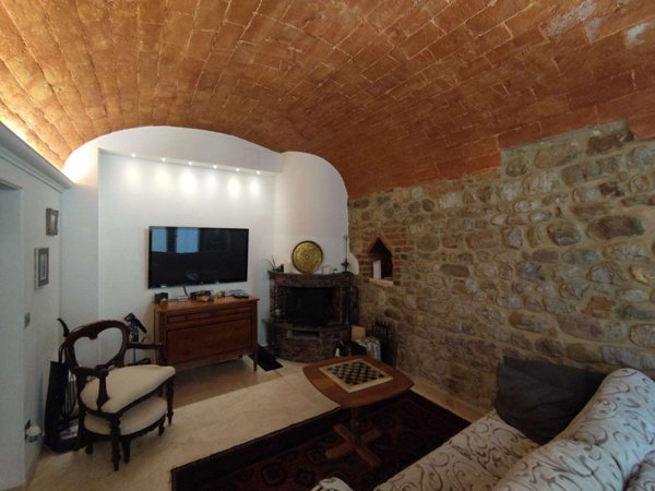 intera palazzina in affitto a Capraia e Limite in zona Capraia Fiorentina