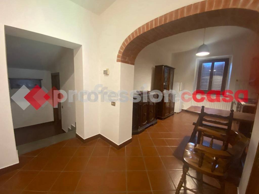 appartamento in affitto a Capraia e Limite in zona Limite sull' Arno