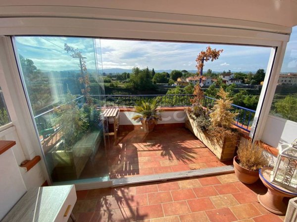 appartamento in affitto a Capraia e Limite in zona Limite sull' Arno