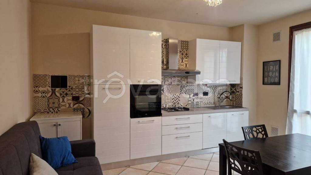 appartamento in affitto a Capraia e Limite