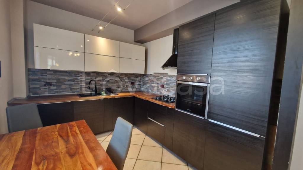 appartamento in affitto a Capraia e Limite