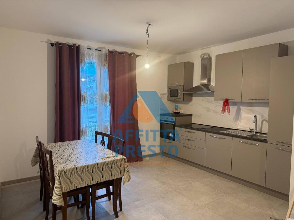 appartamento in affitto a Capraia e Limite in zona Limite sull' Arno