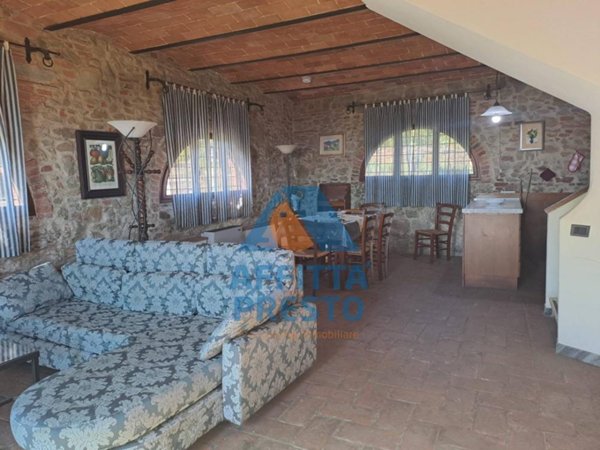 appartamento in affitto a Capraia e Limite in zona Castra