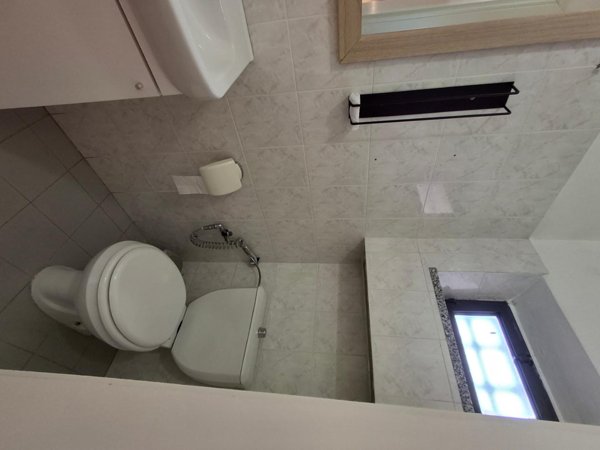 locale commerciale in affitto a Capraia e Limite in zona Limite sull' Arno