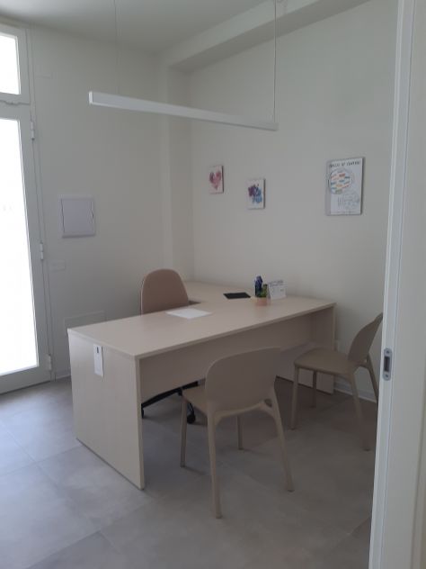 ufficio in affitto a Capraia e Limite