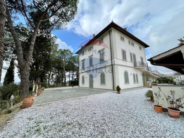 casa indipendente in affitto a Castelfiorentino