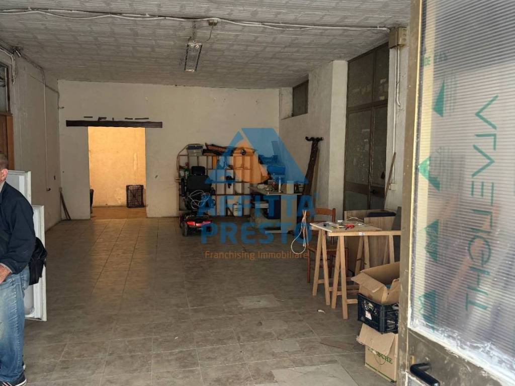 negozio in affitto a Castelfiorentino
