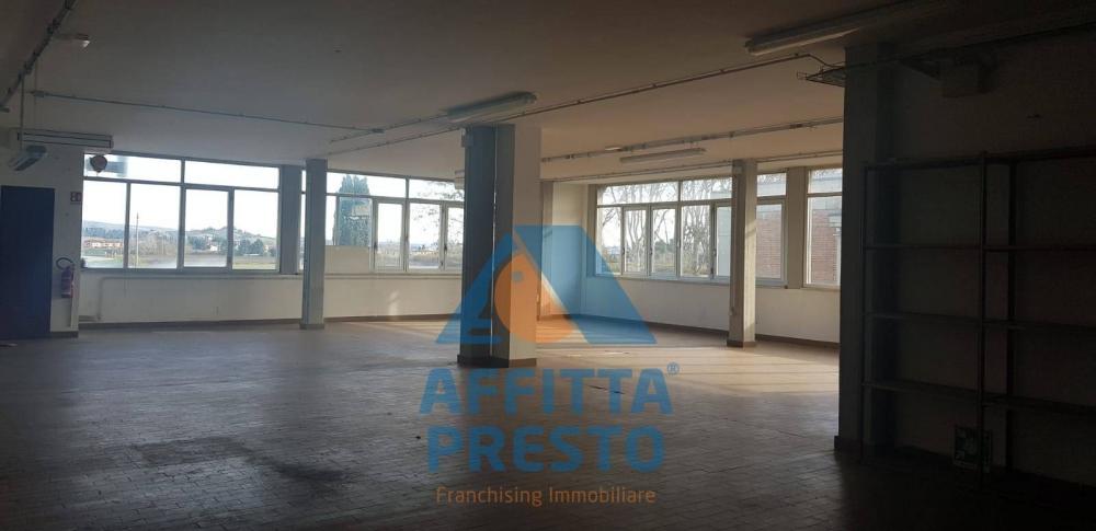 locale di sgombero in affitto a Cerreto Guidi