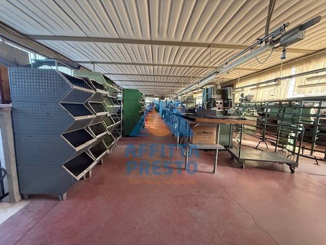 locale commerciale in affitto a Cerreto Guidi