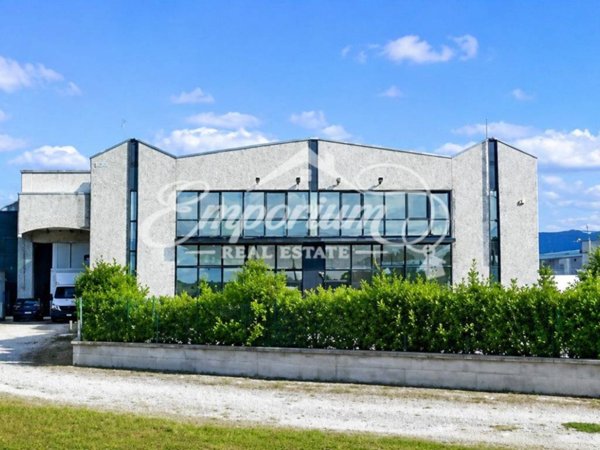 locale commerciale in affitto a Cerreto Guidi in zona San Zio