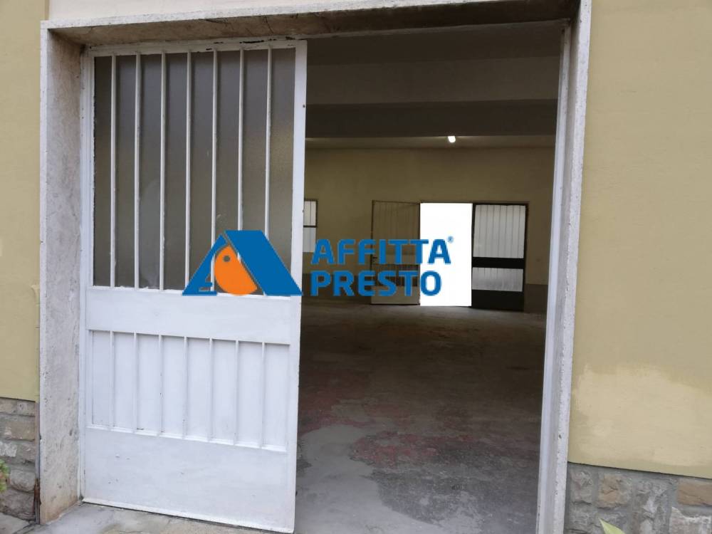 negozio in affitto a Certaldo