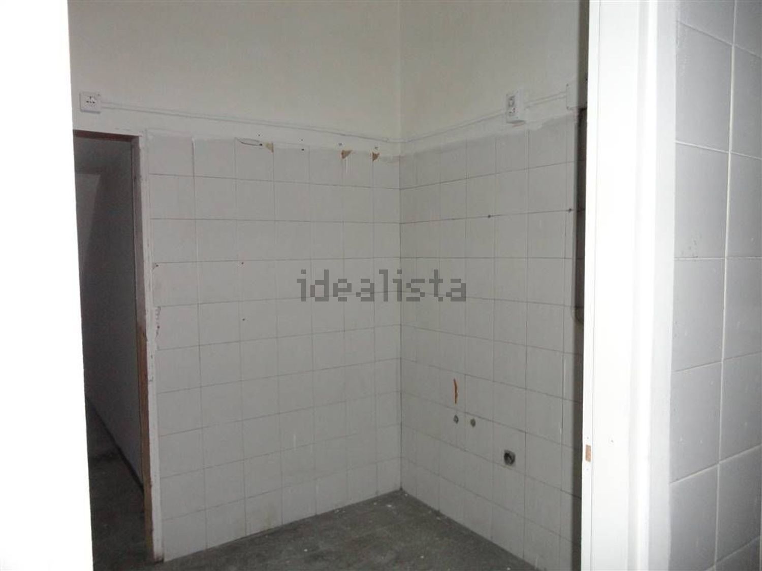 locale commerciale in affitto a Certaldo