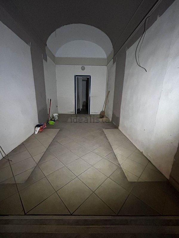 locale commerciale in affitto a Certaldo