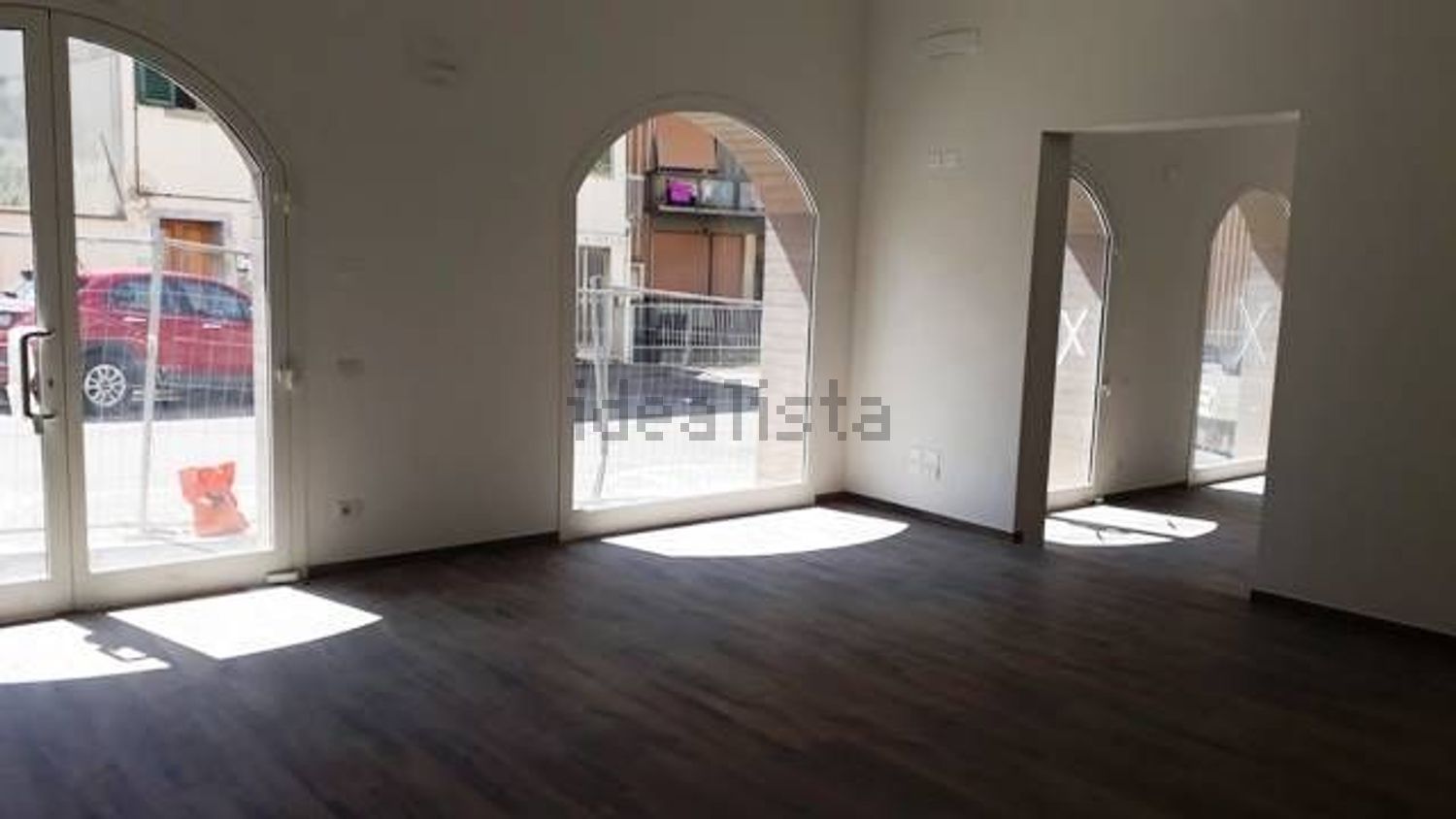 locale commerciale in affitto a Certaldo