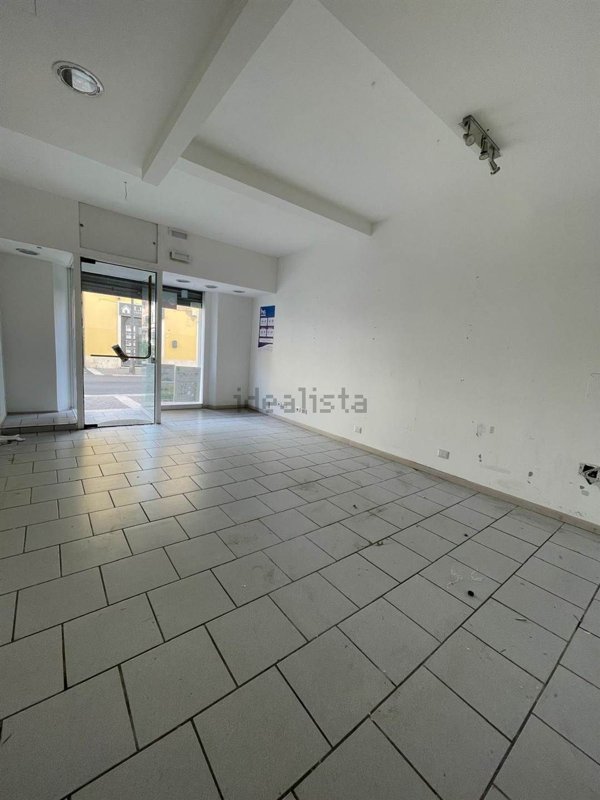 locale commerciale in affitto a Certaldo