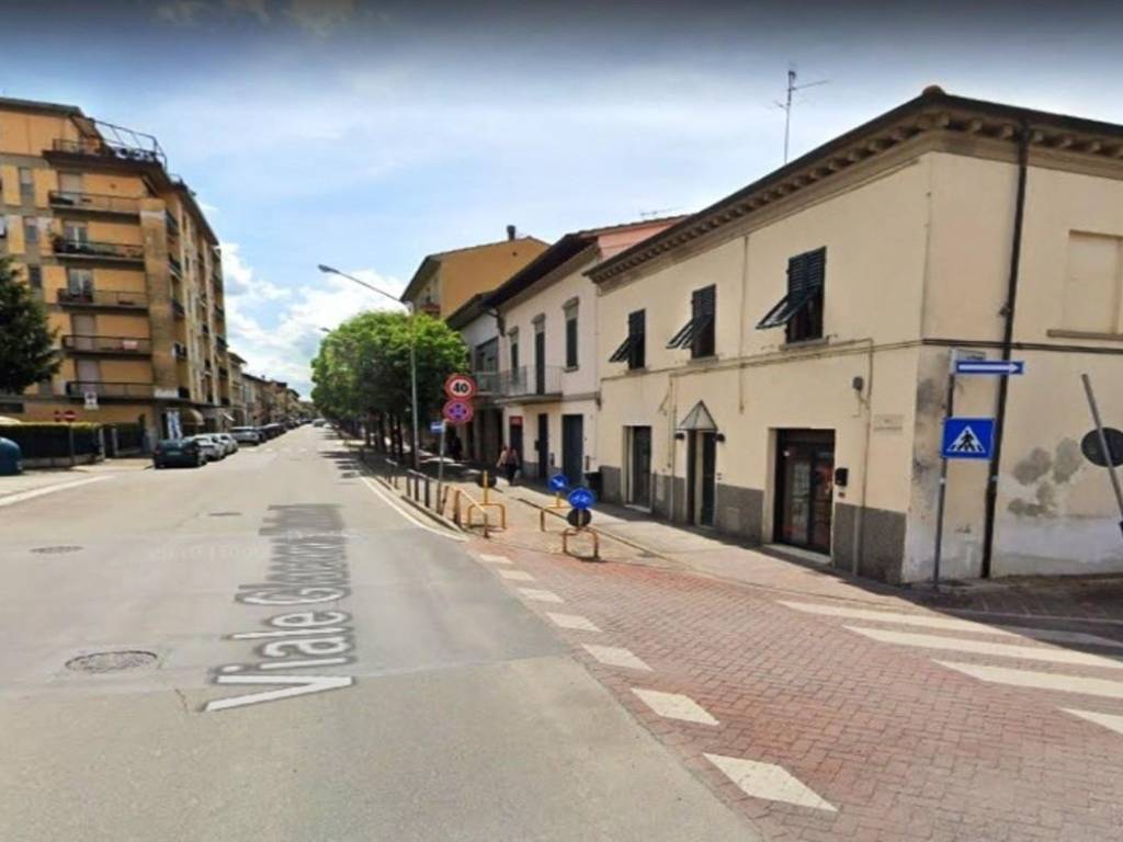 negozio in affitto a Certaldo