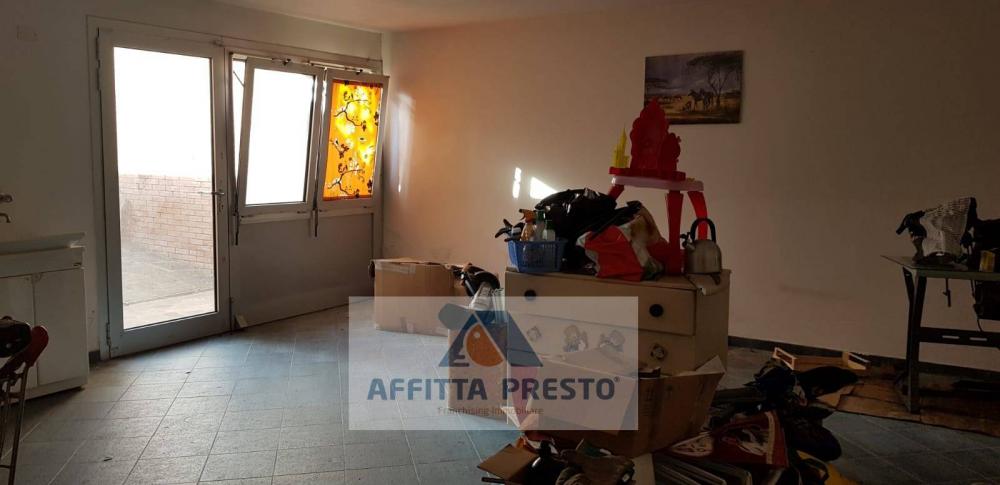 locale di sgombero in affitto ad Empoli