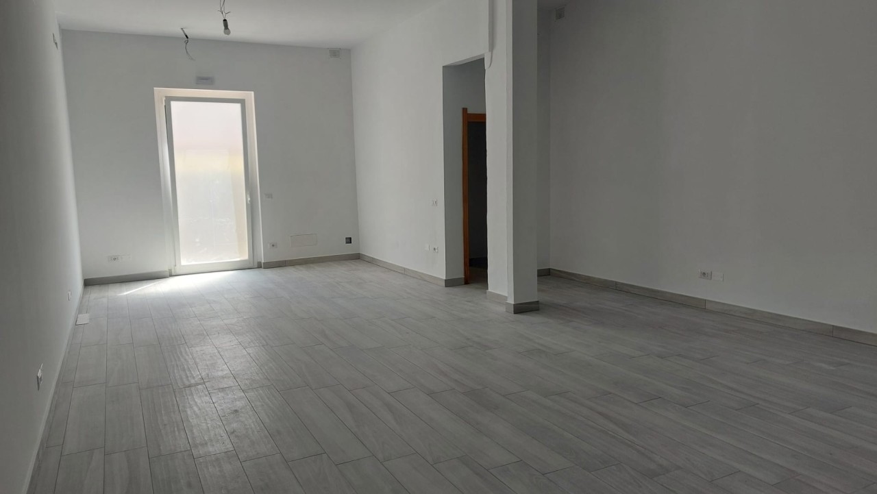 locale commerciale in affitto ad Empoli