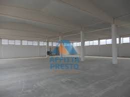 locale commerciale in affitto ad Empoli