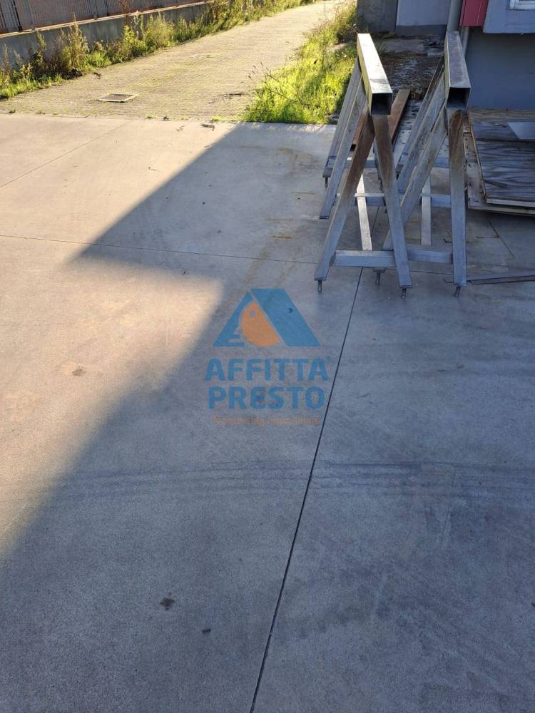 negozio in affitto ad Empoli