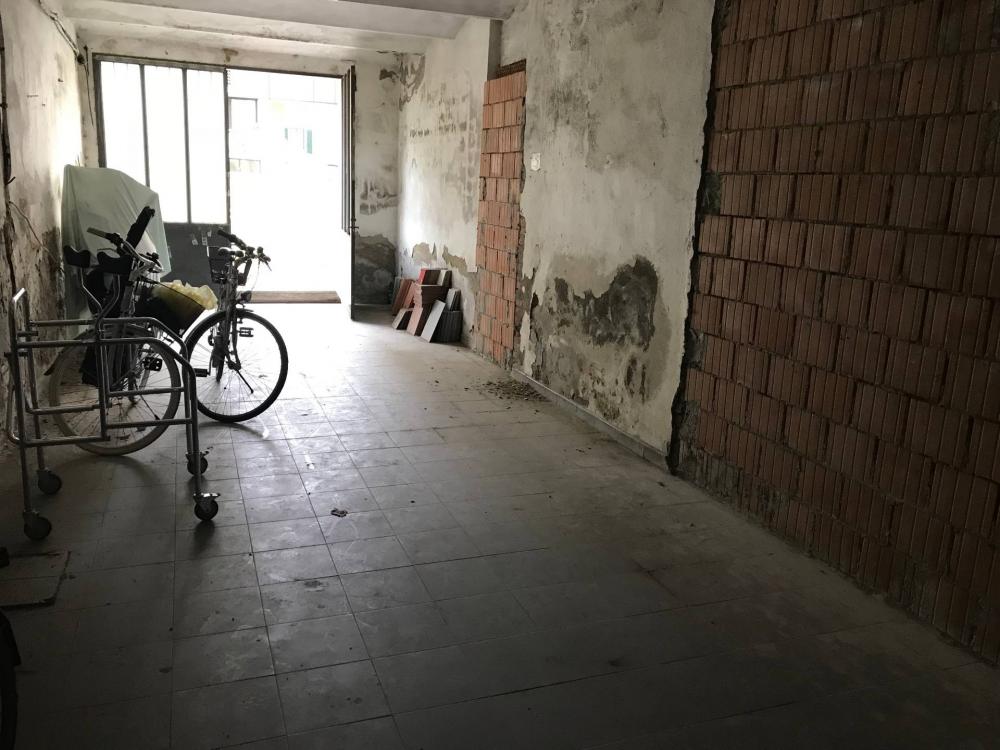 locale di sgombero in affitto ad Empoli in zona Centro Storico
