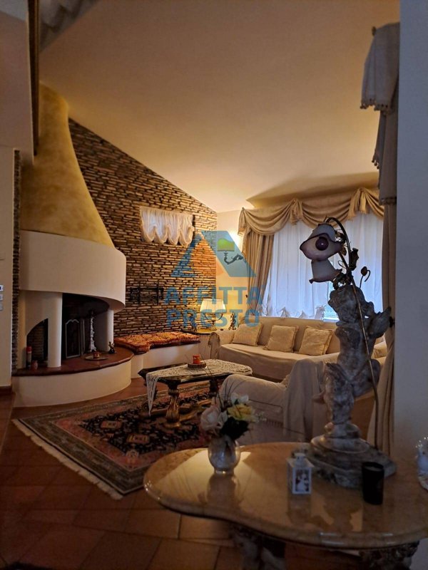 casa indipendente in affitto ad Empoli