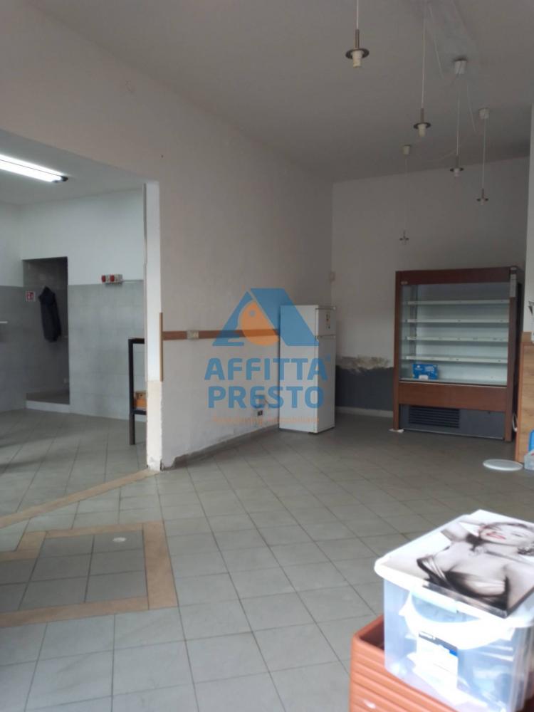 negozio in affitto ad Empoli in zona Centro Storico
