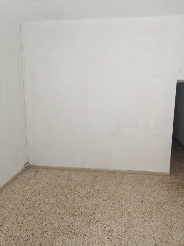 negozio in affitto ad Empoli in zona Centro Storico