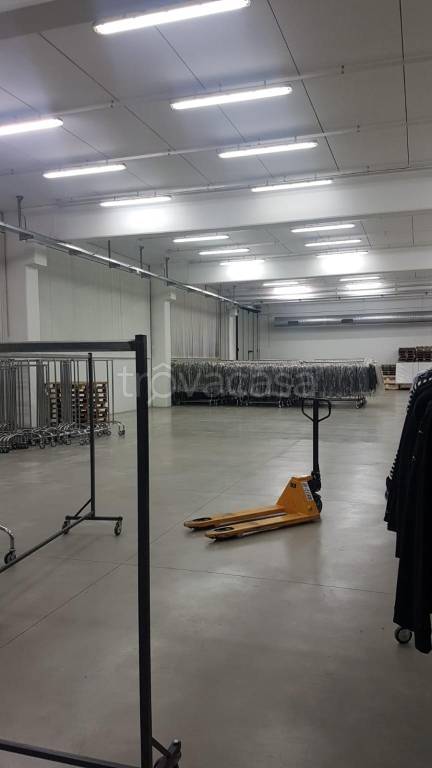 negozio in affitto ad Empoli