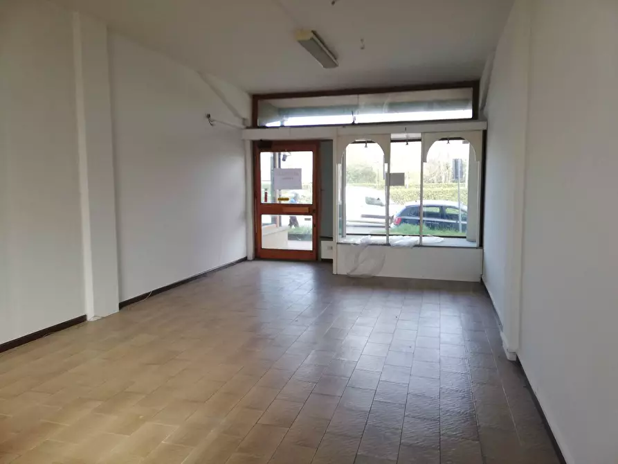 negozio in affitto ad Empoli