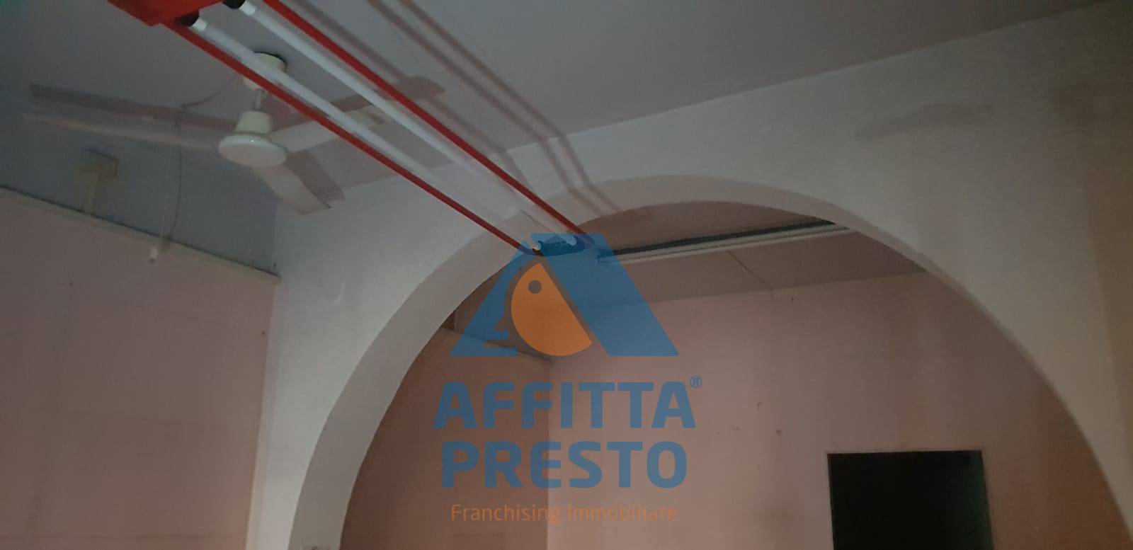 negozio in affitto ad Empoli