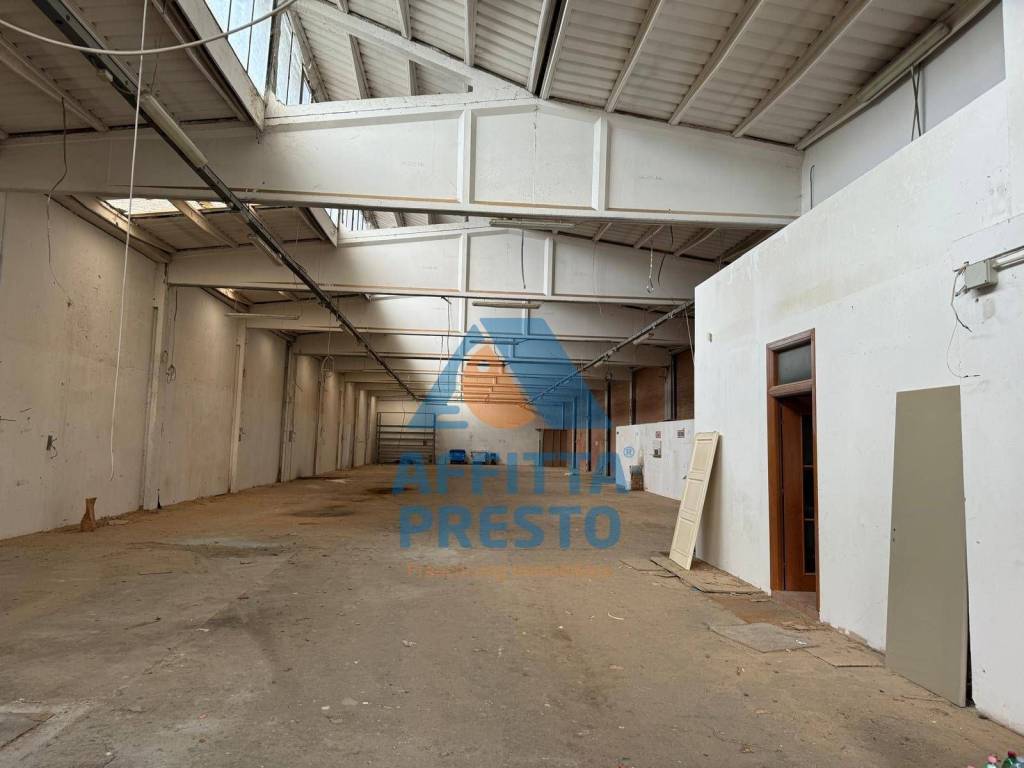 locale commerciale in affitto ad Empoli