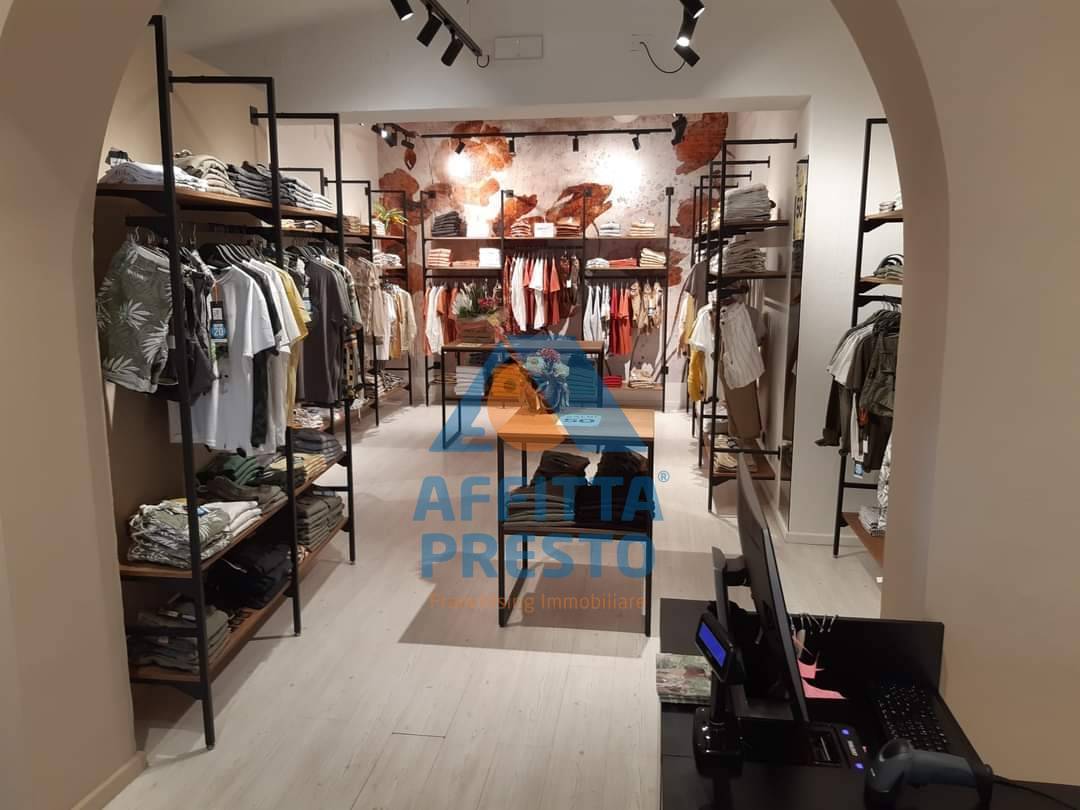 locale di sgombero in affitto ad Empoli