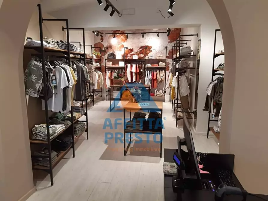 negozio in affitto ad Empoli