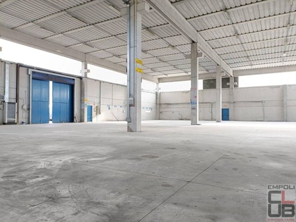 locale commerciale in affitto ad Empoli in zona Corniola