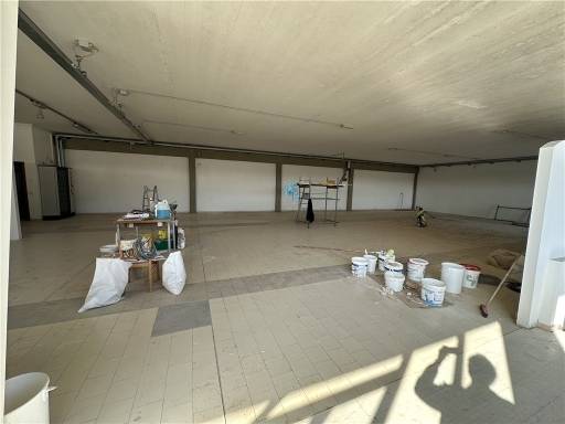 locale commerciale in affitto ad Empoli