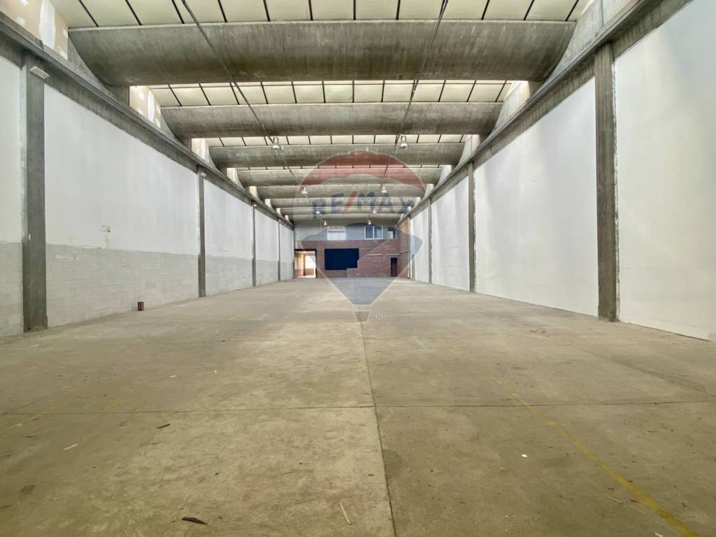 negozio in affitto ad Empoli in zona Marcignana