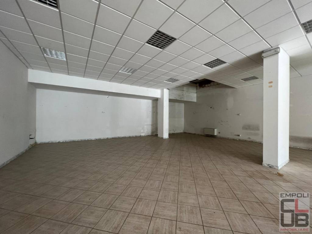 negozio in affitto ad Empoli