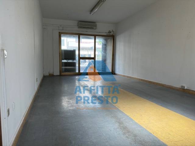 negozio in affitto ad Empoli