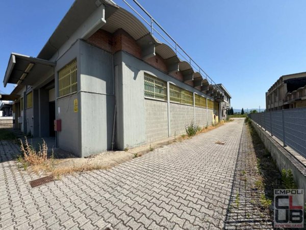 locale commerciale in affitto ad Empoli in zona Marcignana