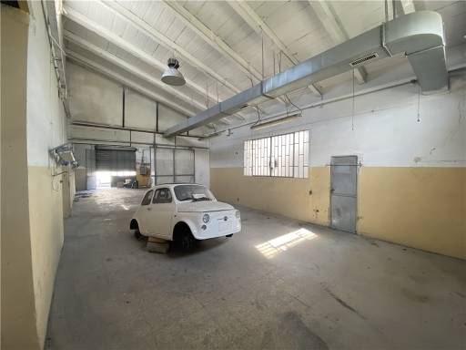 capannone in affitto ad Empoli in zona Cortenuova