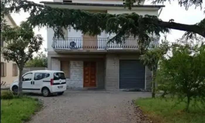 casa indipendente in affitto ad Empoli