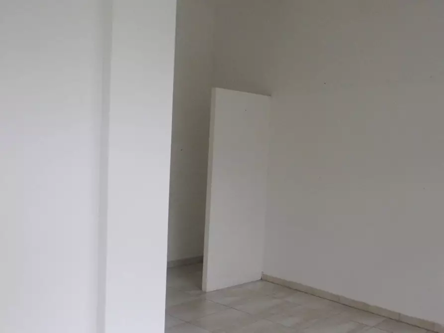 negozio in affitto ad Empoli